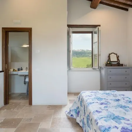 Villa Le Colombelline 12, Emma